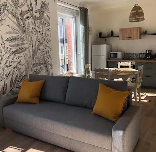 De La * Barneville-Carteret